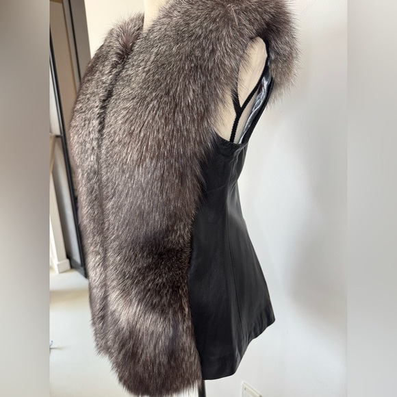 Italian Genuine Fur & Leather Vest – XL, Brand New, Rare Find - Picture 8 of 17